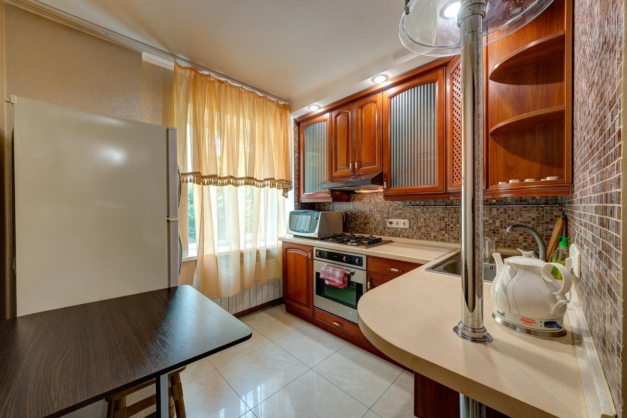 Apartamenty Na Dragomirova 10A Kiew Exterior foto